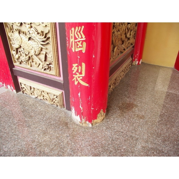 除白蟻-佛寺樑柱