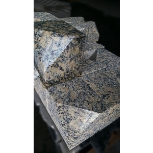 客製特殊形狀 老虎金麻 , 新東大理石股份有限公司