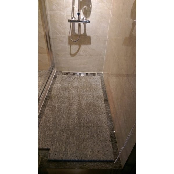 淋浴間地坪-亞麻綠-新東大理石股份有限公司