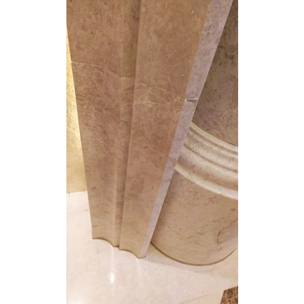 造型裝飾牆金牌米黃