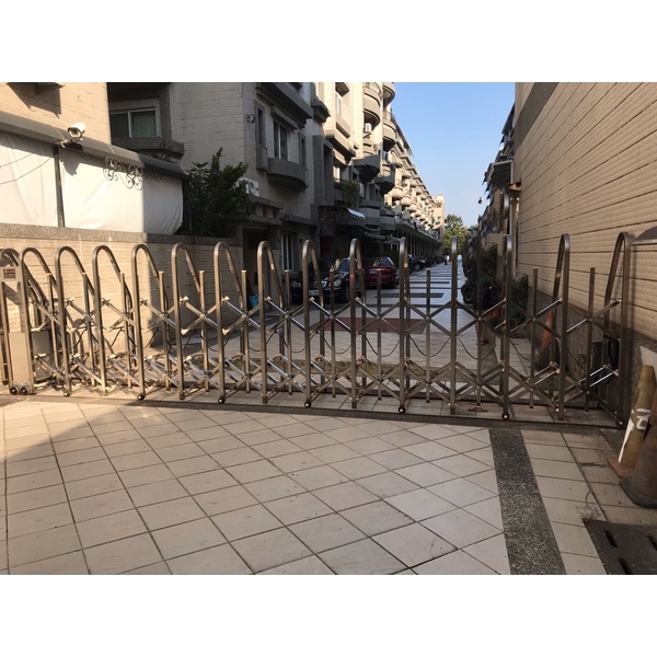 電動伸縮大門 電動伸縮大門-咏達企業行