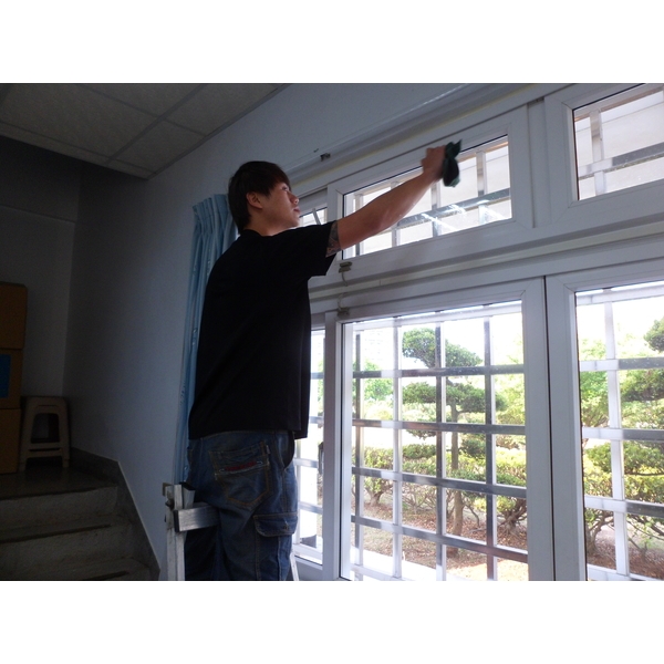 玻璃清洗-捷立環保服務有限公司