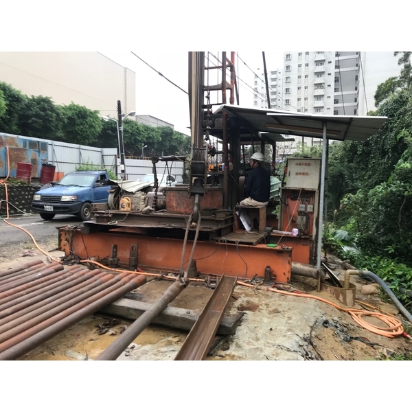 泥漿迴轉式鑚機施工-泉隆工程股份有限公司