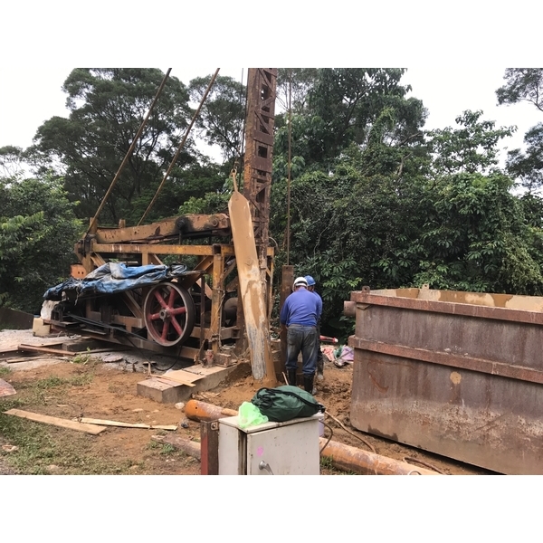 衝擊式鑚機施工,泉隆工程股份有限公司