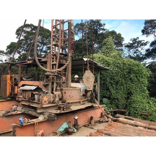 泥漿迴轉式鑚機施工 泥漿迴轉式鑚機施工,泉隆工程股份有限公司