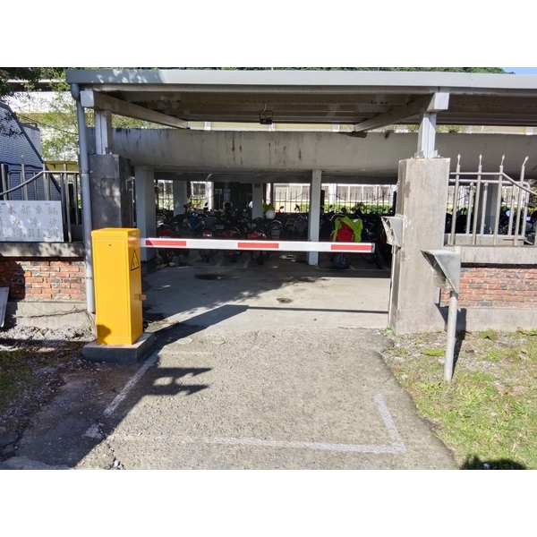 柵欄機,巨群工程行