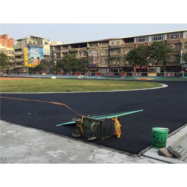 跑道施工,漢鴻土木包工業有限公司