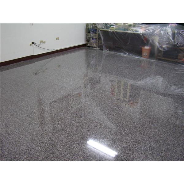 研磨後,大鴿專業清潔的店