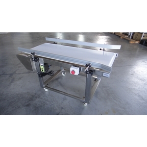 食品級白色皮帶輸送機,巨碩精機有限公司