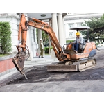 挖土機-力邦營造工程有限公司