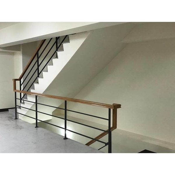 住家樓梯扶手 住家樓梯扶手,暐程快速捲門企業社