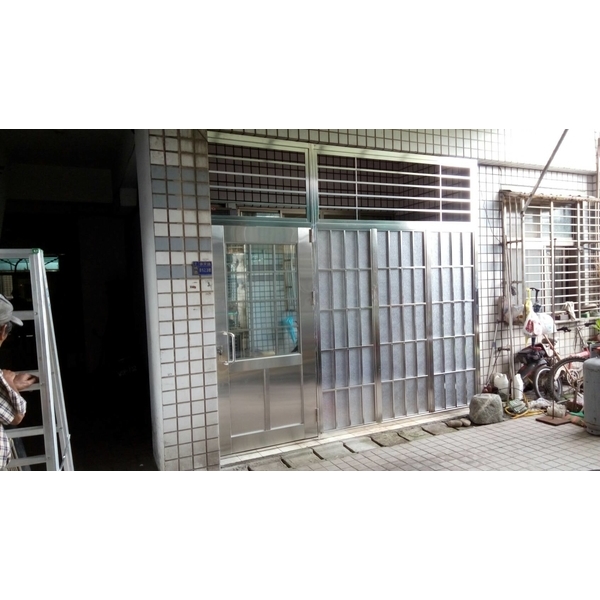 鐵窗,敦誠鐵器企業社