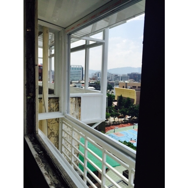 後陽台景觀凸窗+置物箱