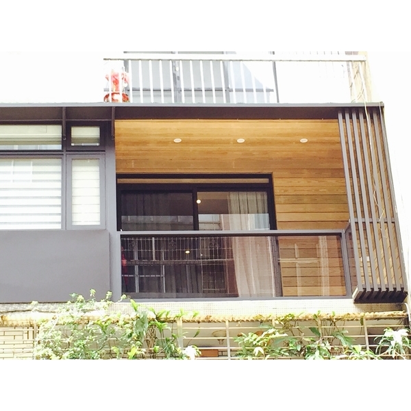 陽台 推開+固定 景觀窗 （採用DK時尚精品窗)-鑫輝鋁業有限公司