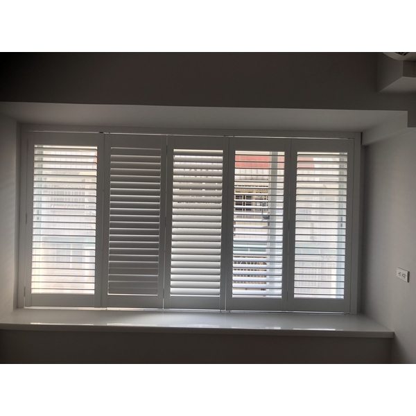 正新 凸窗 內加可調百葉,鑫輝鋁業有限公司