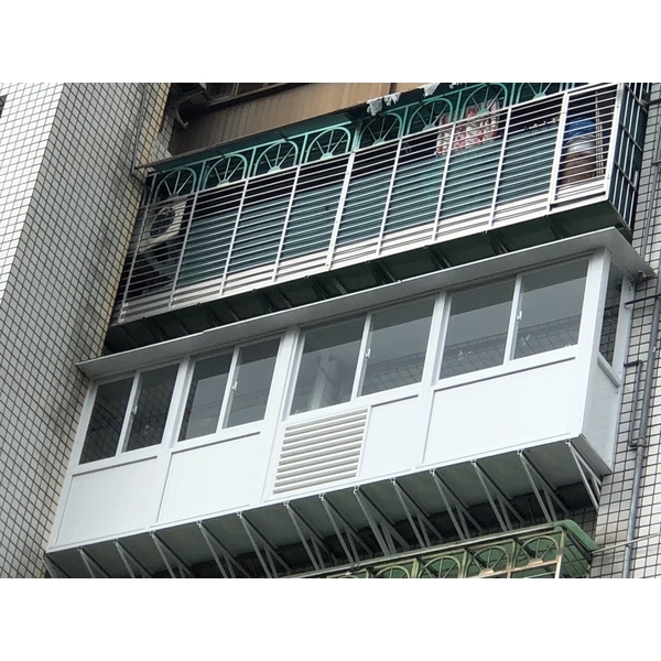 凸窗+置物櫃,鑫輝鋁業有限公司