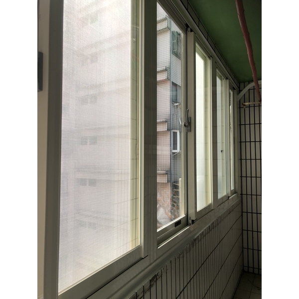 陽台採用華家隔音窗