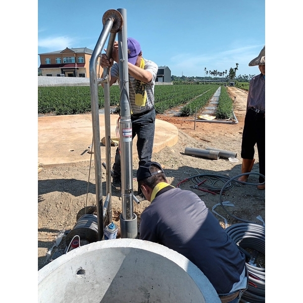 馬達下井100m-富農幫浦有限公司