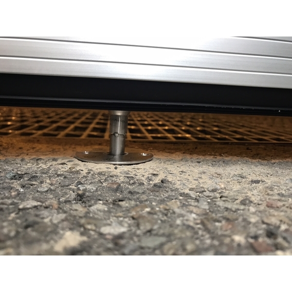 專利防颱底座,泰銘捲門有限公司