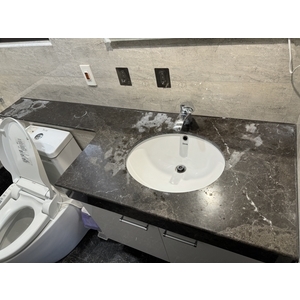 洗手檯清潔保養前