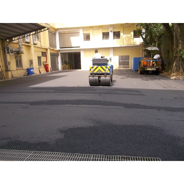 工廠路面瀝青整地壓平,鈺川工程行
