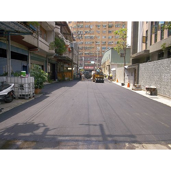 柏油道路瀝青舖設完工,鈺川工程行