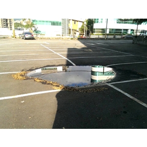 停車場路損瀝青鋪設工程
