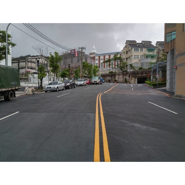 路面柏油瀝青舖設工程完工 路面柏油瀝青舖設工程完工,鈺川工程行