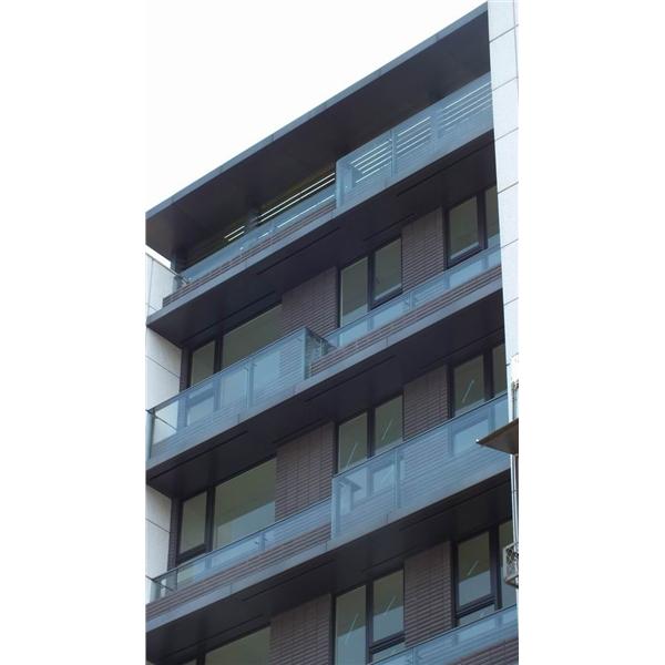 木柵玻璃欄杆 木柵玻璃欄杆,巨峯開發工程有限公司