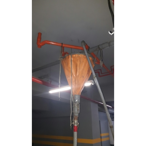 疏通水平吊管排水-世上衛生企業社