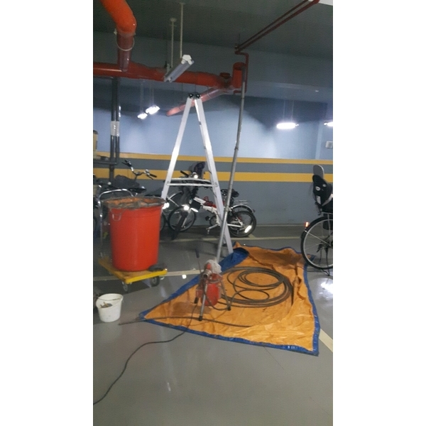 疏通水平吊管排水,世上衛生企業社