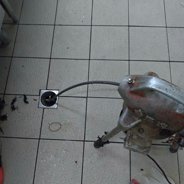 疏通廚房地板排水 疏通廚房地板排水-世上衛生企業社