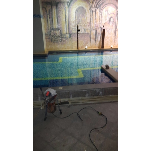 游泳池邊排水-世上衛生企業社