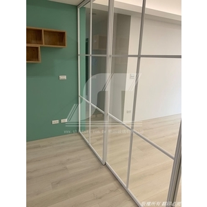 白鋁框玻璃懸吊滑門,昕采玻璃有限公司