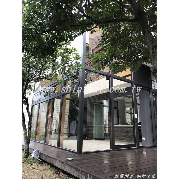 戶外玻璃 白膜玻璃 隔間玻璃 玻璃門 無框玻璃 店面玻璃 玻璃工程