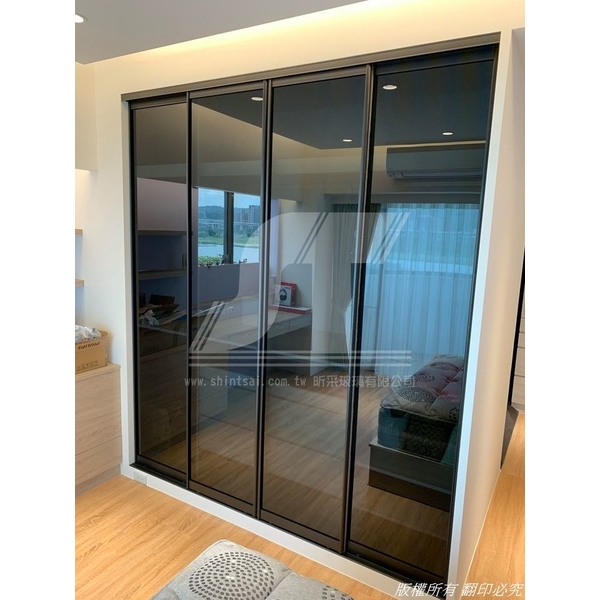 牙醫診所鋁框隔間拉門工程