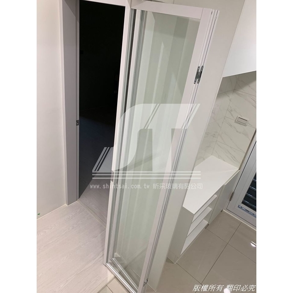 鋁框玻璃推拉門工程