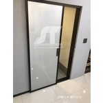 鋁框玻璃  細鋁框玻璃 玻璃門 膠合玻璃  強化玻璃 浴室玻璃拉門 - 昕采玻璃有限公司