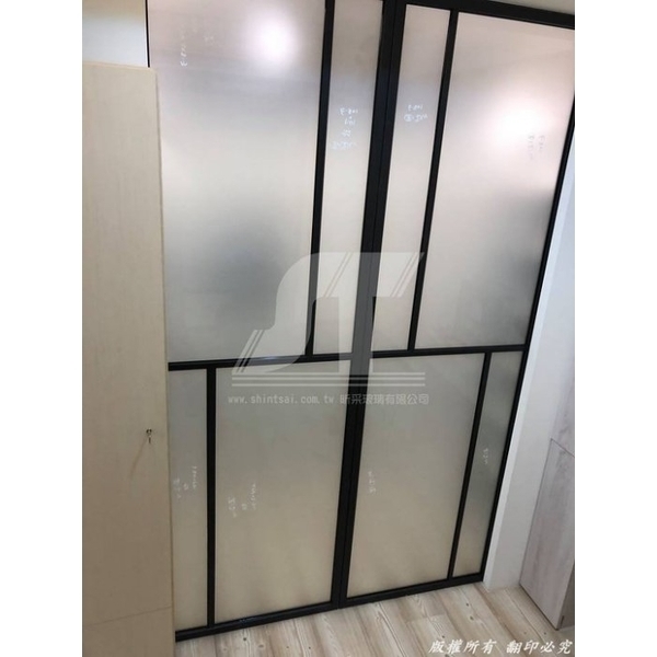 玻璃工程 鋁框玻璃隔間 鋁框推拉門 廚房隔間門 玻璃拉門 懸吊式玻璃拉門 書房拉門,昕采玻璃有限公司