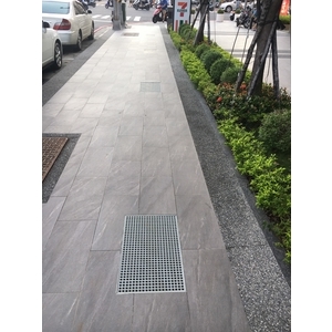 人行道水溝蓋