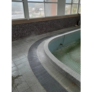 游泳池水溝蓋
