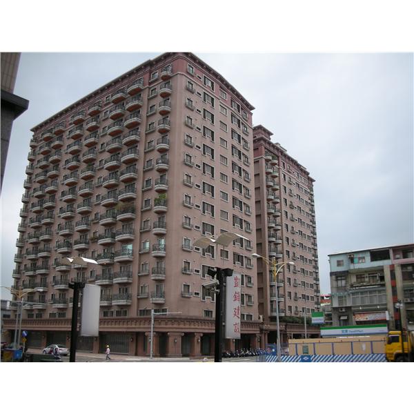 新建大樓玻璃安裝工程(寶石典藏家),世冠有限公司