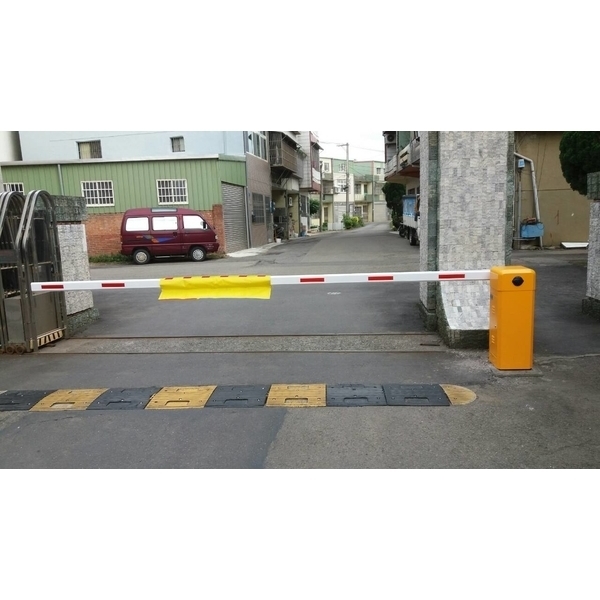 鉅祥 電動柵欄機NB-350F工程,碩立停車設備股份有限公司