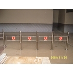 陸軍總部 NB-230擺閘 - 碩立停車設備股份有限公司