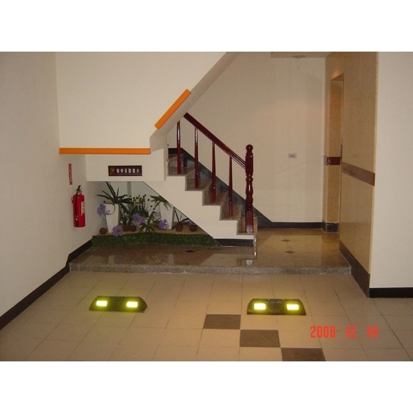 雅緹M 輪檔,碩立停車設備股份有限公司