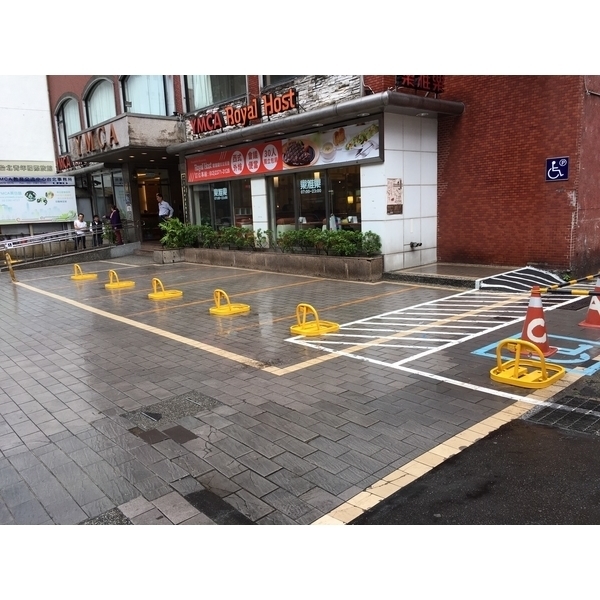 台北青年國際旅館 手動車位架NB-960,碩立停車設備股份有限公司