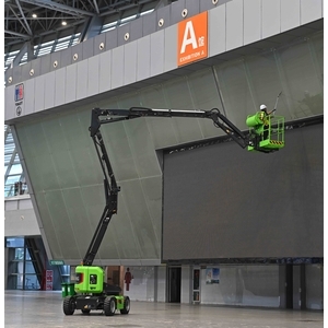 電動曲臂式高空作業平台 LA14JE,宏欣起重有限公司