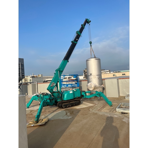 蜘蛛式吊車吊掛作業