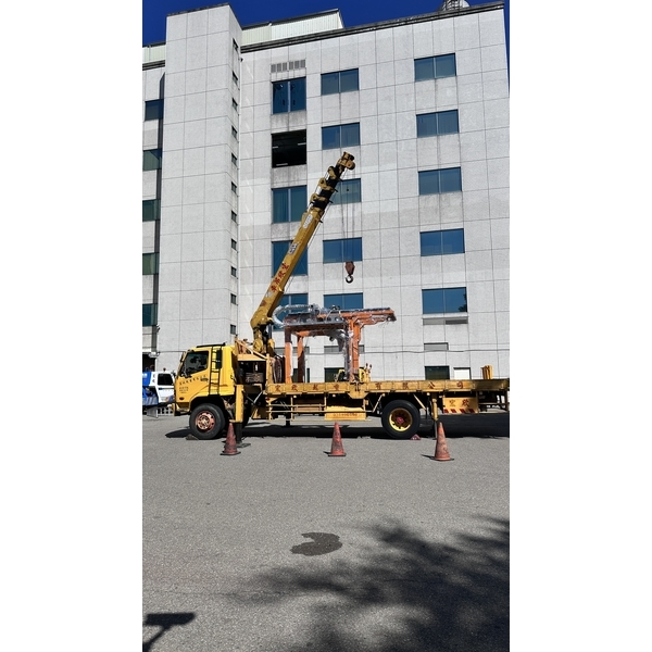 高空吊掛機台搬運-宏欣起重有限公司