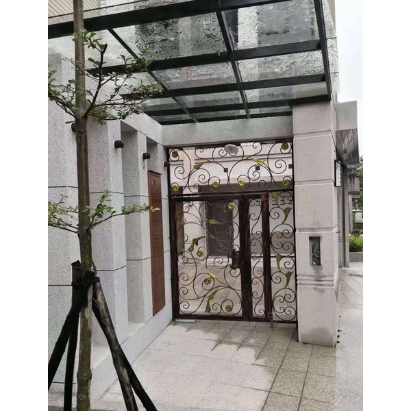 鍛造大門 2張-百昱鋼鐵有限公司